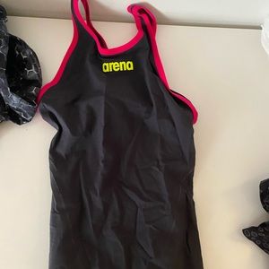 arena tech suit
